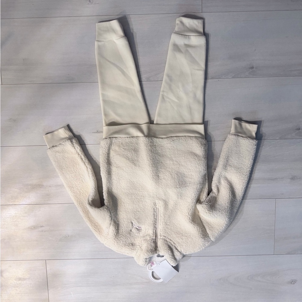 Puma Creamy-Yellow Sherpa Sweat Set